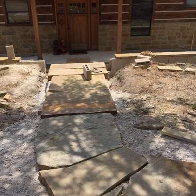 Humberto Mejia Construction Image